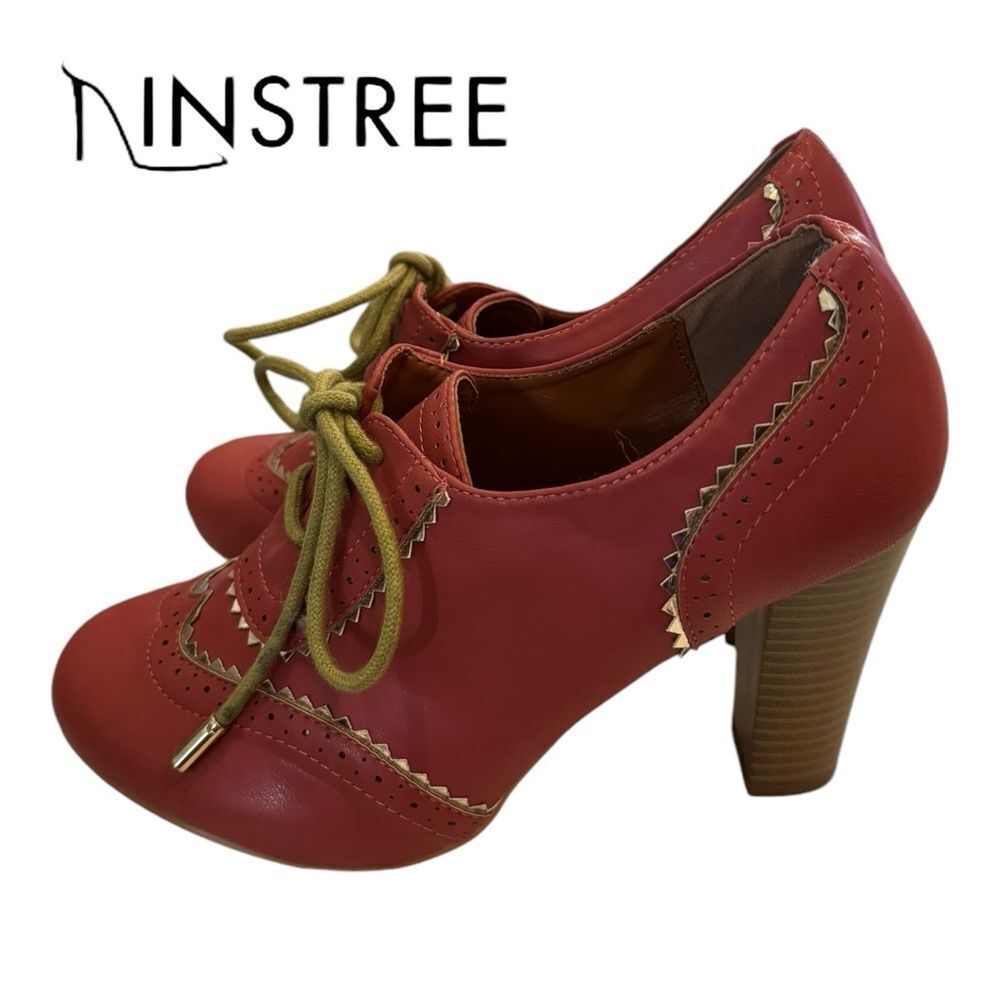 TINSTREE Women's Wingtip Chunky Heel Gold Accent Shoes 8